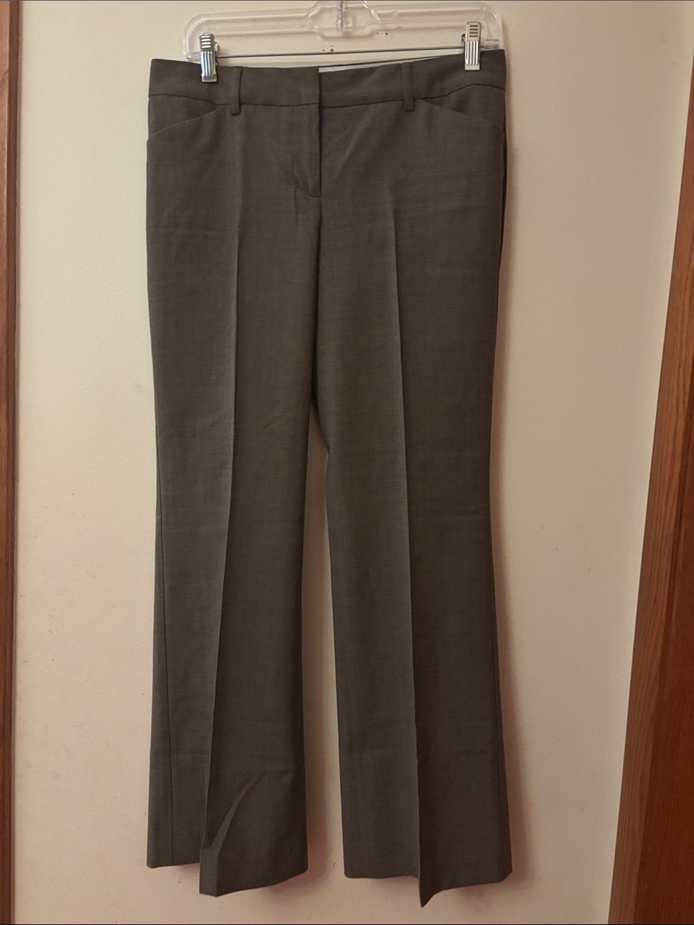 Express Straight Leg Dress Pants in Olive